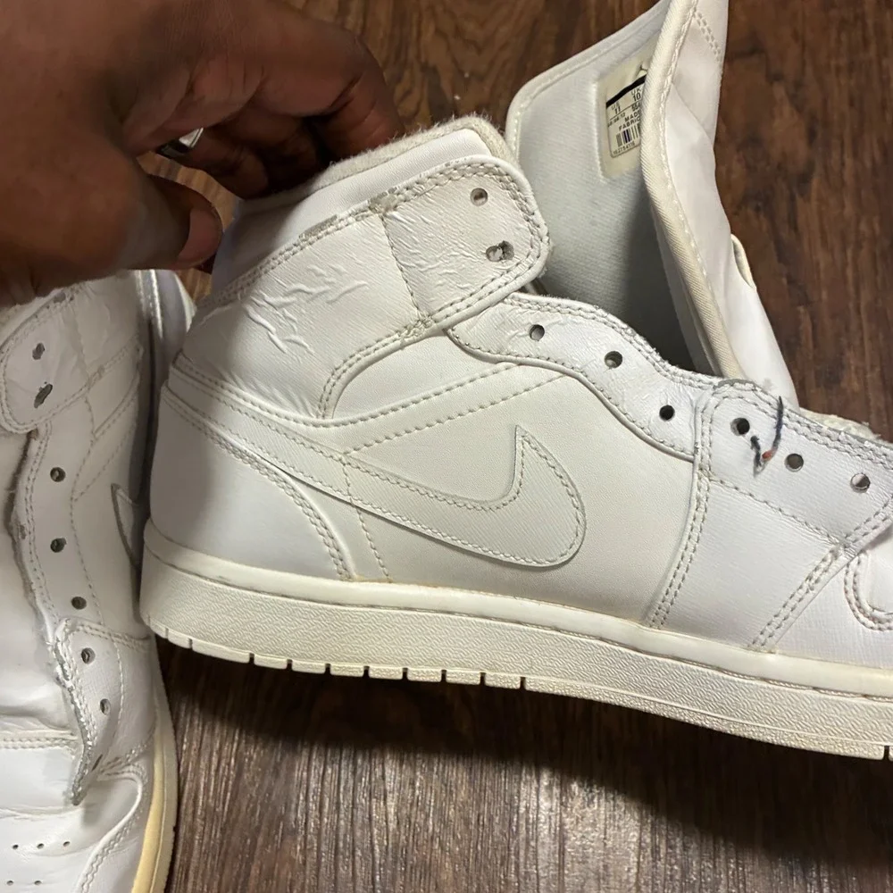 Nike Air Jordan 1 Mid Triple White 554724-100 Sz 11 Custom or Restoration